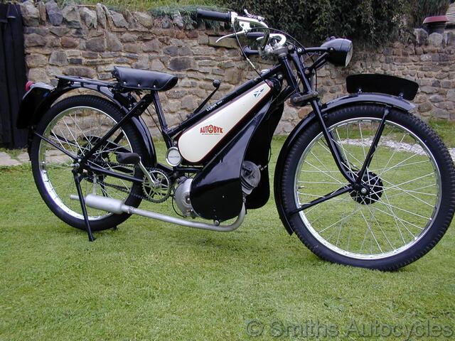 Autocycles - 316p - 319p -1953 - Excelcior Autobyke