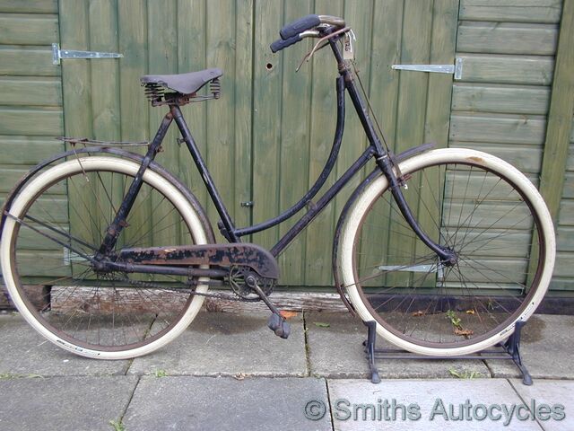 Smiths Autocycles classic bicycles 1920 Royal Enfield Loop